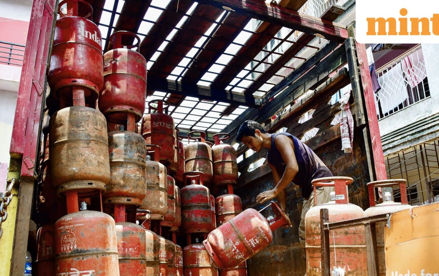 LPG prices today in your city: Domestic and commercial cylinder rates in Delhi, Mumbai, Bengaluru, Kolkata on 17 June