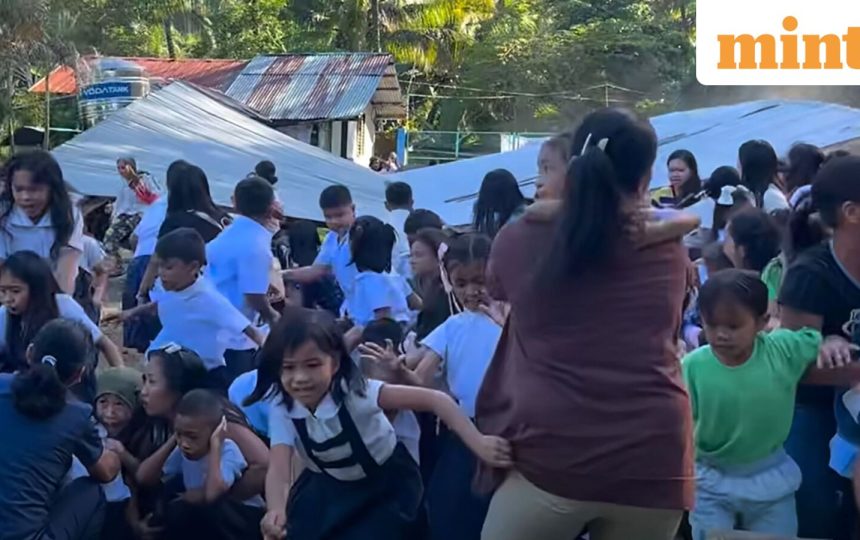15 killed in 7.8-magnitude Philippines earthquake, tsunami warnings issued from Indonesia to Japan