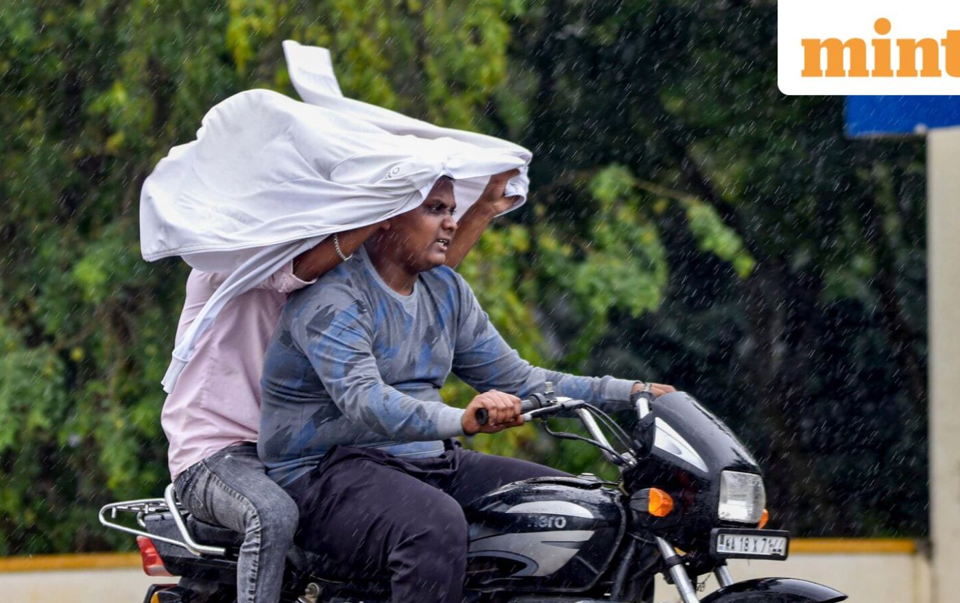 Delhi NCR likely to see rainfall today, ‘extremely severe alert’ blares on mobile phones — full IMD forecasts here