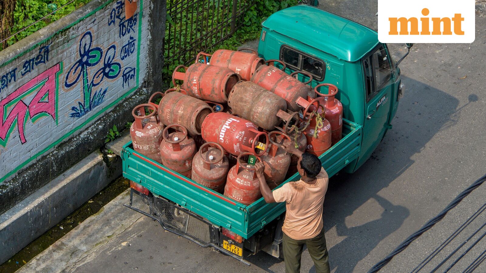 Not 9, just 4 subsidised LPG refills for Ujjwala beneficiaries now? Here’s what govt says