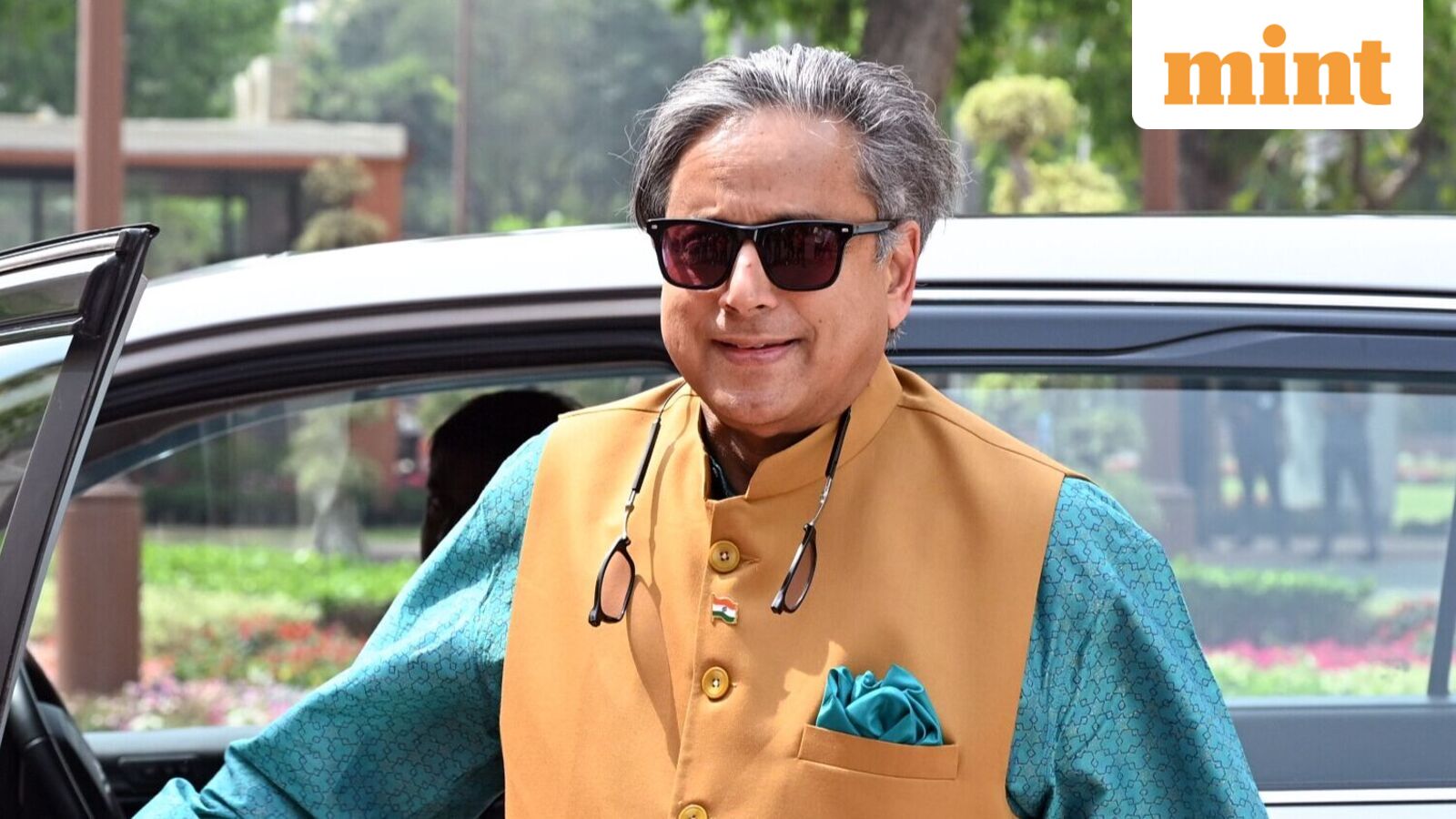 ‘What about Barack Obama, Narendra Modi?’: Shashi Tharoor defends Rahul Gandhi after Ramchandra Guha’s criticism