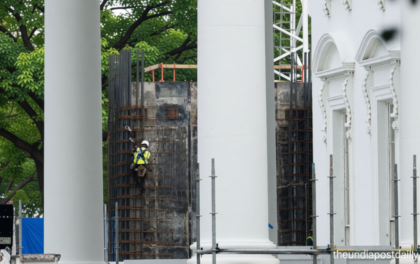 Trump administration used secret $500m no-bid contract for White House ballroom project