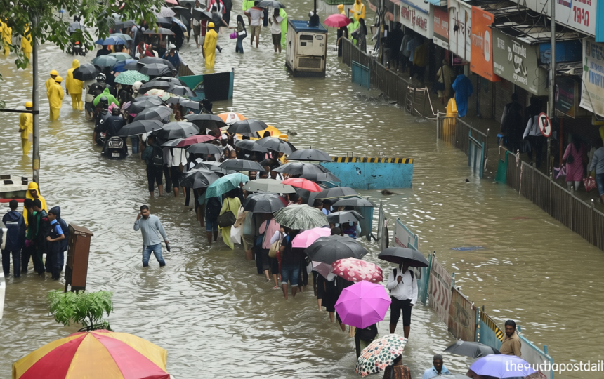 Weather Today LIVE Updates: IMD issues nowcast orange alert for Mumbai, Thane, Pune, warns of moderate to intense spells
