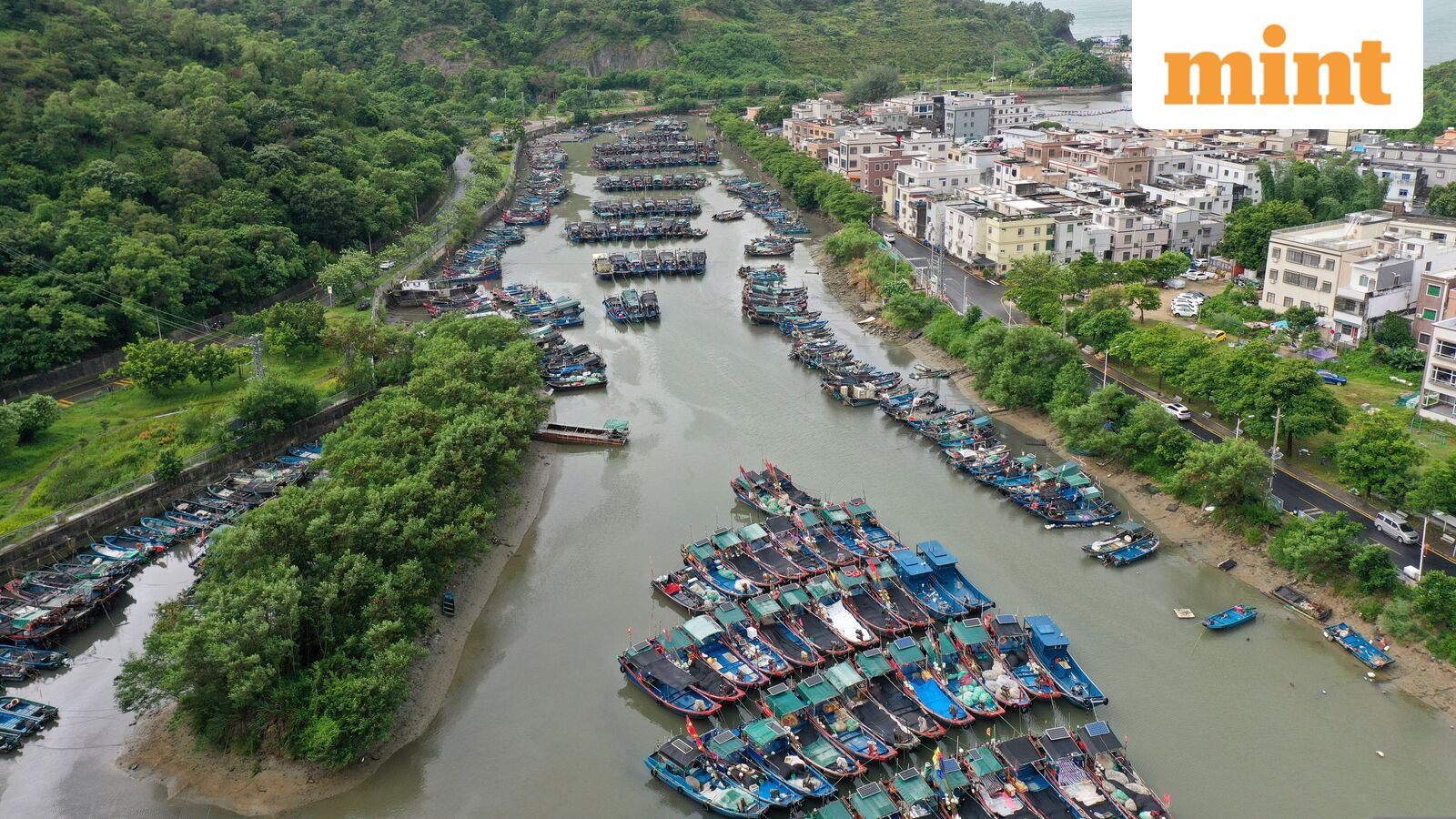 Typhoon Noul causes floods in China: 10 killed, 715,000 evacuated, over 700 flights cancelled