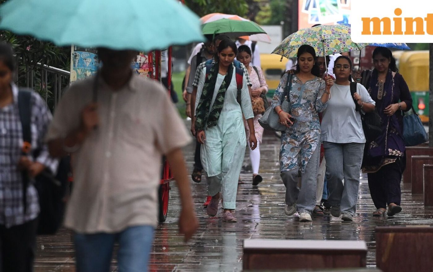Weather today LIVE Updates: Mumbai rains continue, IMD alert in Delhi, Gujarat, MP; train services affected