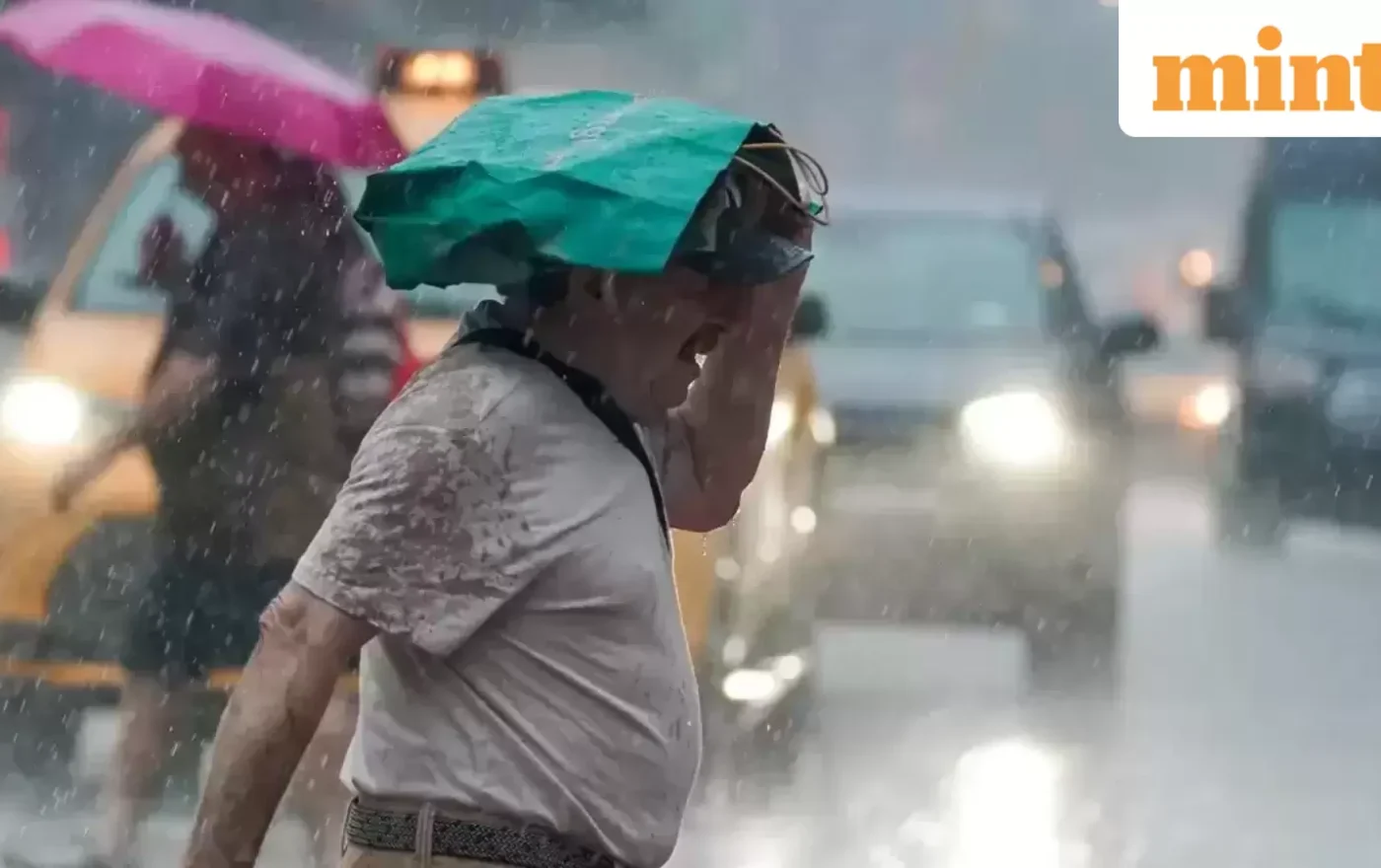 NYC flash flood warning: Torrential rain floods roads, strands drivers and disrupts flights