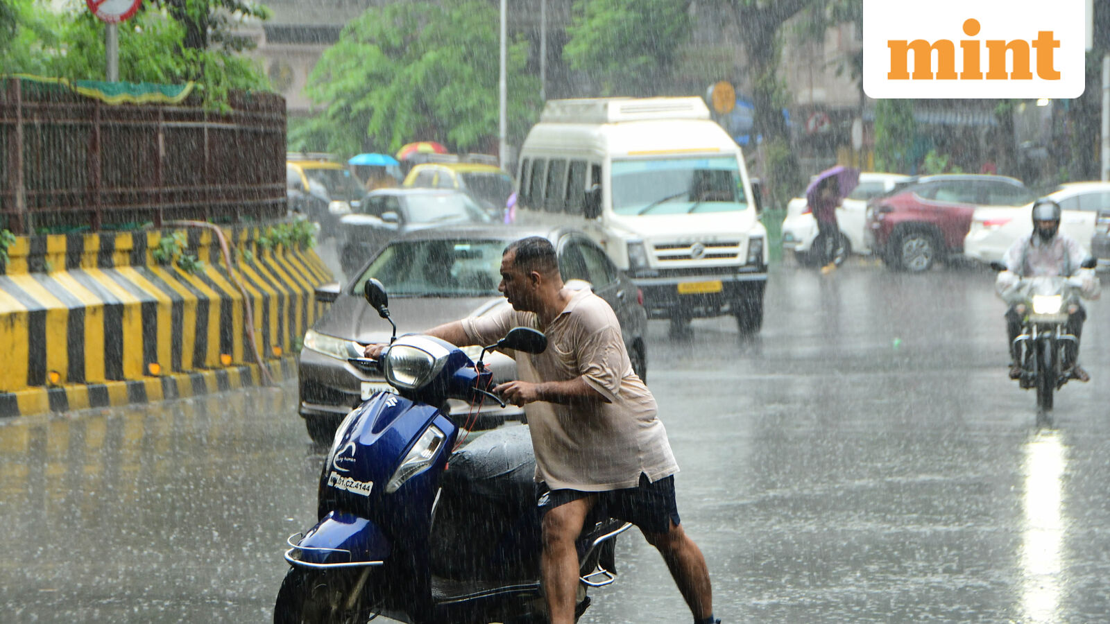 Weather forecast today LIVE: Rainfall lashes Delhi; IMD predicts heavy showers in Haryana, Jharkhand, Kerala