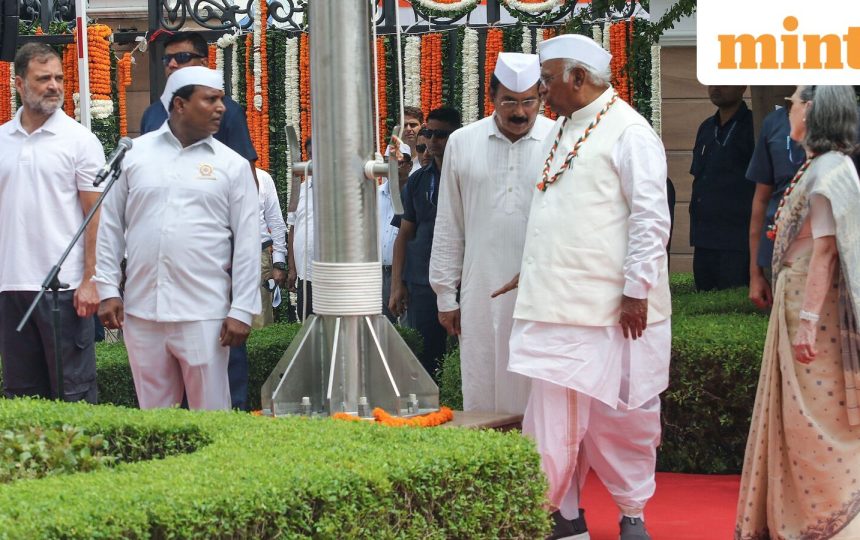 Vande Mataram row explained: BJP protests, Sonia-Rahul police complaint, Congress history and the new law