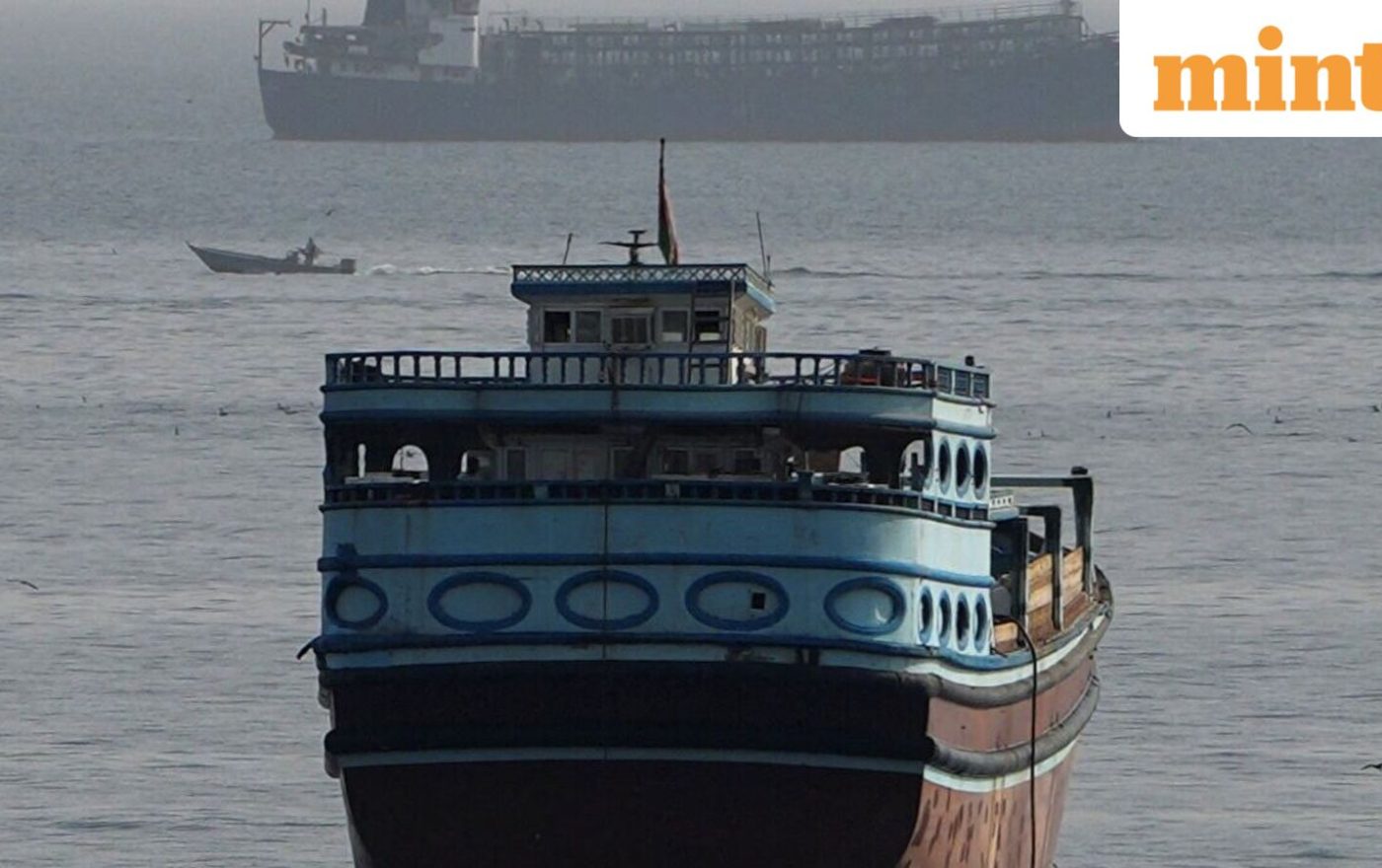 Proposed Iran-Oman deal could hand Tehran control over incoming ships, report says