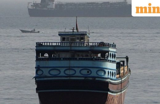 Proposed Iran-Oman deal could hand Tehran control over incoming ships, report says