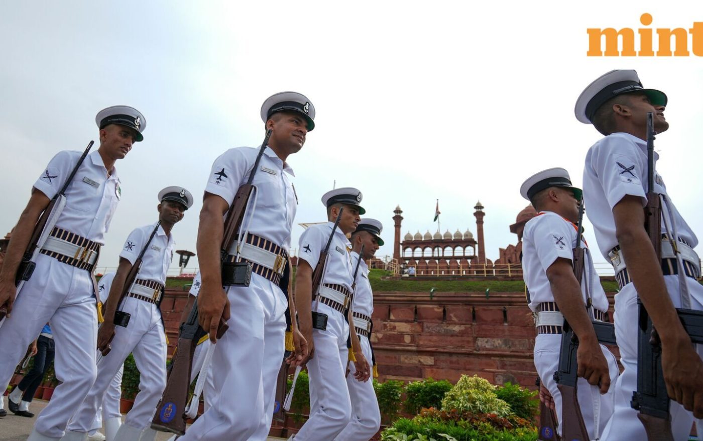 Delhi traffic advisory for Independence Day dress rehearsal today: DMRC urges commuters to use metro amid closure