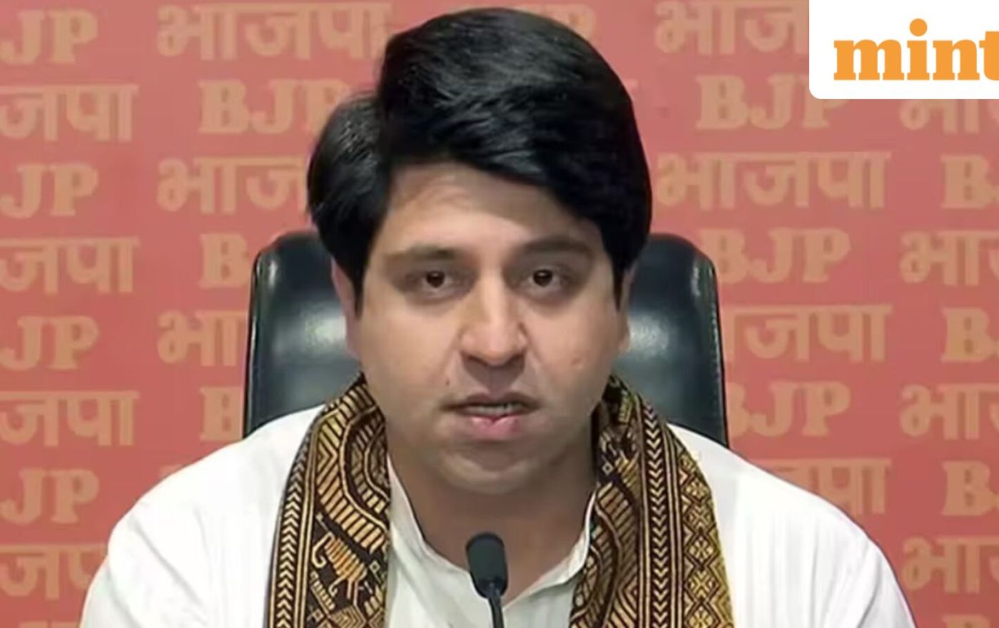 ‘What do they get back?’: Shehzad Poonawalla calls to scrap income tax for salaried middle class