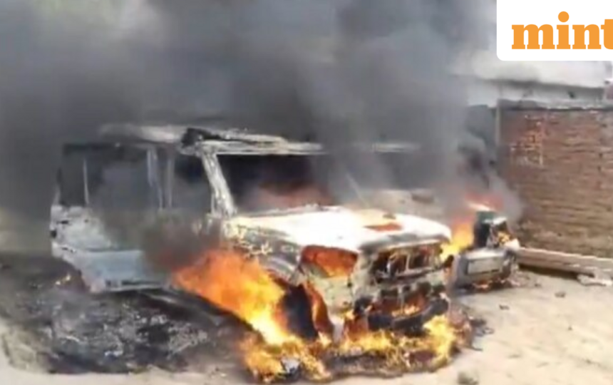Road accident sparks violence in Patna; vehicles set on fire, body used to block road