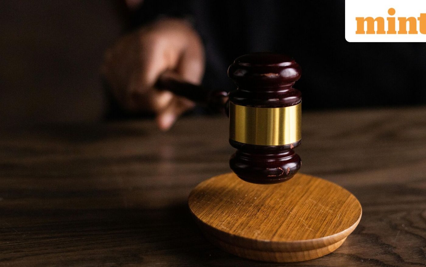 Government warns restaurants and hotels against levying unlawful service charges